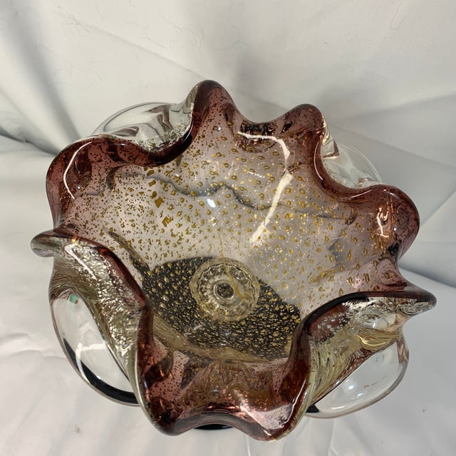 1950s Vintage Venetian Murano Art Glass Compote Pedestal Bowl Gold Fleck and Bullicante For Sale - Image 5 of 9