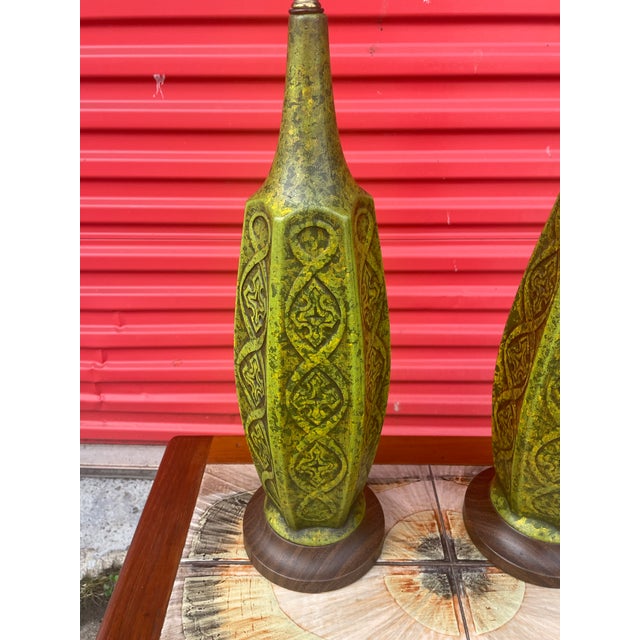 Gemstone Pair Large Mid Century Modern Green Lava Glaze Ceramic Lamps For Sale - Image 7 of 10