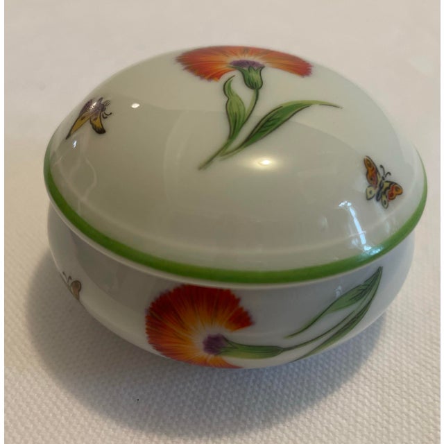 Tiffany and Co. Tiffany & Co. Limoges Porcelain Box For Sale - Image 4 of 6