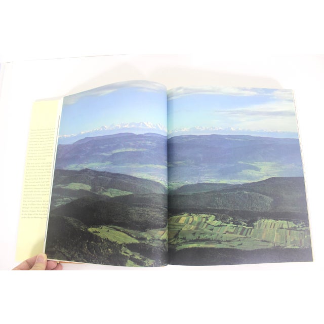 Orange 1972 Switzerland Turmeric Coloured Linen Hard Cover Coffee Table Book With Dust Jacket For Sale - Image 8 of 15