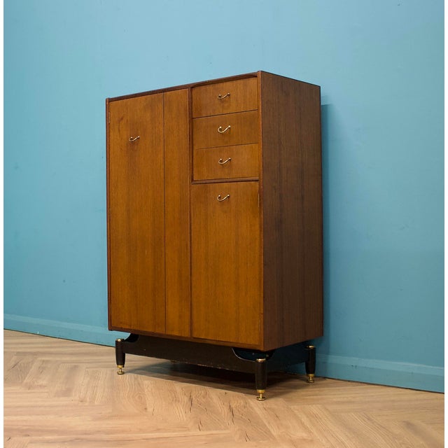 Mid-Century Compact Wardrobe from G-Plan, 1960s For Sale - Image 4 of 13