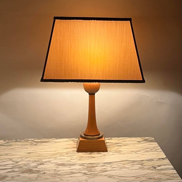 Pair of 1950s Sycamore and Gilt Bronze Art Déco Lamps - André Arbus For Sale - Image 10 of 10