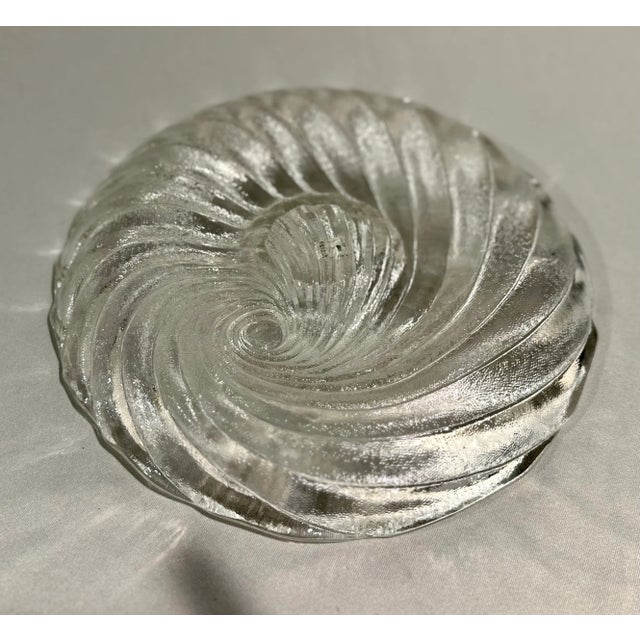 2010s Coastal Mouth Blown Glass Nautilus Shell Serving Dish, Italy For Sale - Image 5 of 5