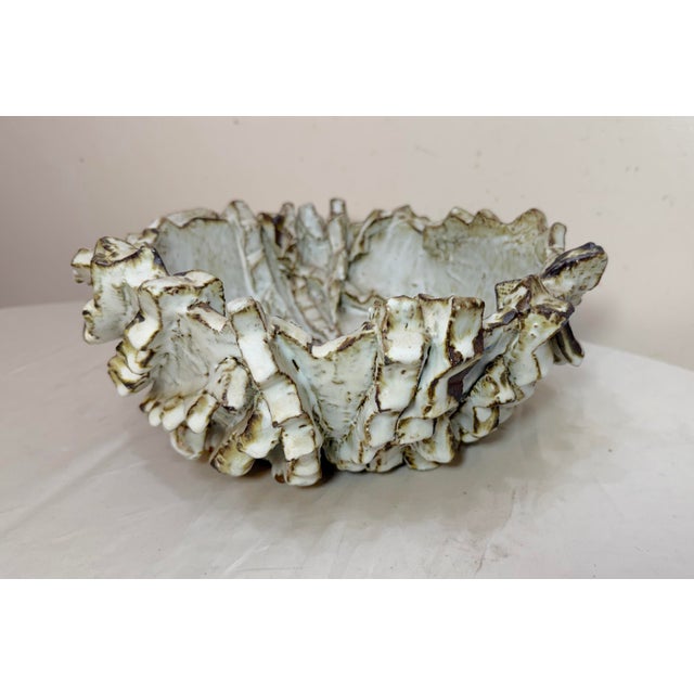 1980s Large Contemporary Koike Shoko Japanese Studio Art Brutalist Pottery Bowl Vase For Sale In New York - Image 6 of 18