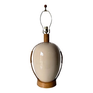Vintage Rattan and Beige Glaze Ceramic Table Lamp For Sale
