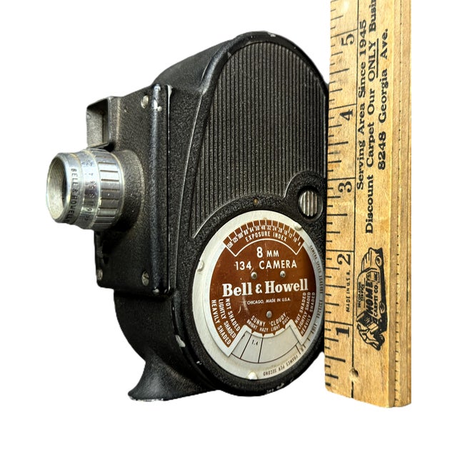 1930s Art Deco Bell & Howell Filmo 134-B 8mm Motion Picture Camera For Sale - Image 15 of 16