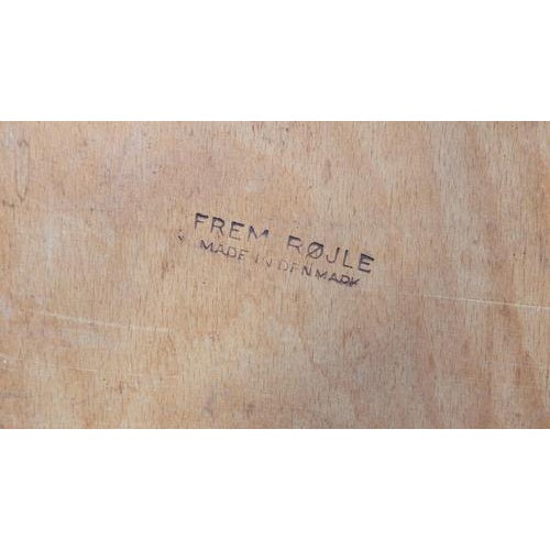 Wood Roundette Dining Table and Chairs by Hans Olsen for Frem Røjle, 1960, Set of 5 For Sale - Image 7 of 11
