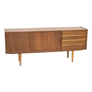1960s Danish Teak Credenza in the Manner of Omann Jun for Prins Møbler For Sale