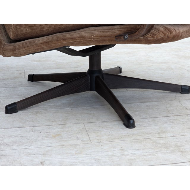 Danish Swivel Armchair in Brown Corduroy, 1970s For Sale - Image 6 of 18