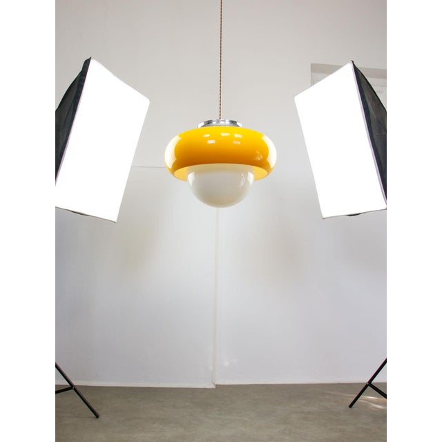 Plastic Space Age Best Pendants from Guzzini, 1970s, Set of 2 For Sale - Image 7 of 18