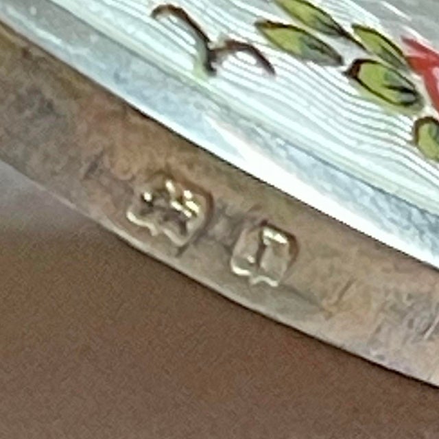 Antique Silver Enamel Compact Locket With Roses and Mirror, Birmingham 1916 For Sale - Image 10 of 11