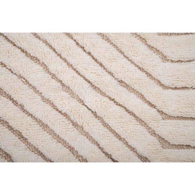 Early 21st Century Hand-Knotted Wool Premium Rug by Azele Studio For Sale - Image 5 of 14