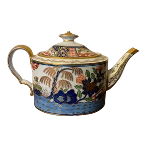 Antique Early 19th Century Coalport Imari Porcelain Tea Pot in the Rock and Tree Pattern C. 1805