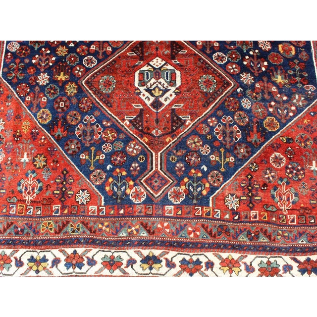 Early 20th Century Antique Persian Shiraz Rug With Tri-Medallion Geometrics in Royal Blue and Red For Sale - Image 10 of 13
