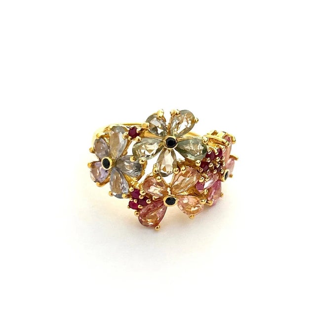 Contemporary Bochic “Orient” Ruby & Multi Fancy Sapphire Cocktail Ring Set 18K & Silver, Size 4 For Sale - Image 3 of 12