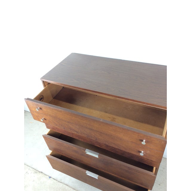 Brown Mid Century Modern Four Drawer Highboy by Bassett Furniture For Sale - Image 8 of 17