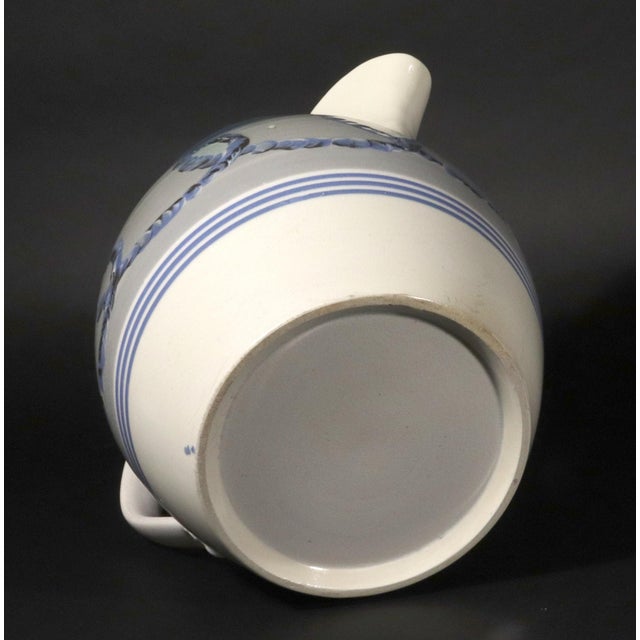Blue English Pearlware Mocha Earthworm Jug, Staffordshire or Northern England For Sale - Image 8 of 10