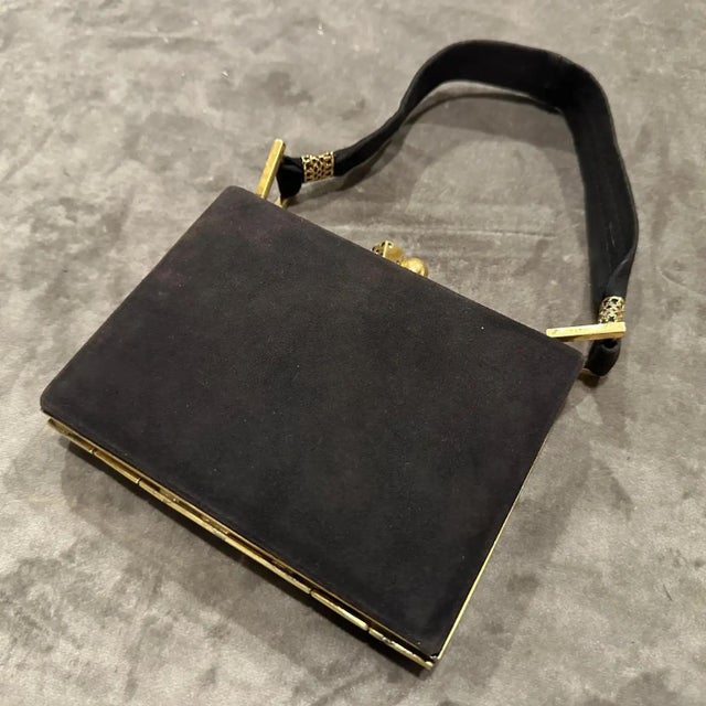 1950s Vintage Brown Suede and Brass Italian Cosmetic Bag For Sale - Image 11 of 14