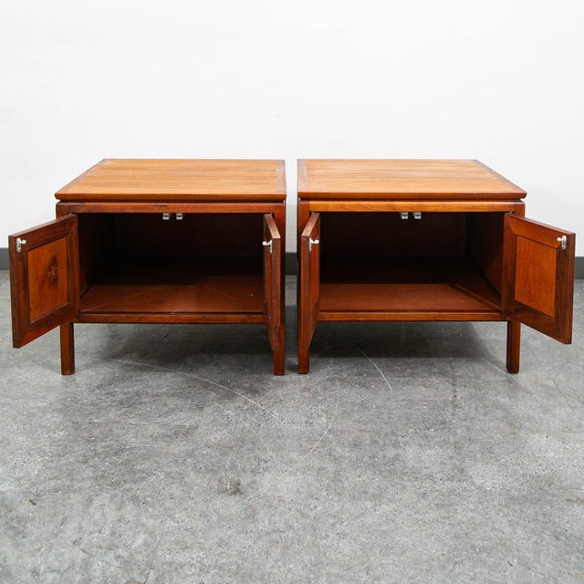 Mid Century Modern End Side Tables Walnut Storage Nightstands Pair Cabinet MCM For Sale - Image 4 of 10