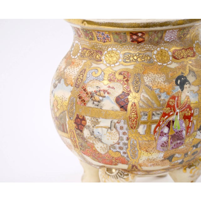 19th Century Hand Painted / Gilt Footed Satsuma Vase For Sale - Image 11 of 12