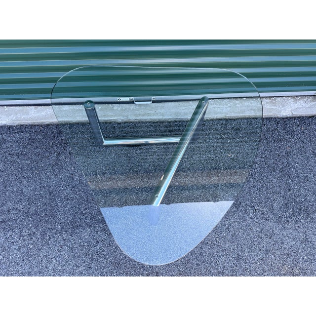 1970s Vintage 1970s Arnaldo Gamba and Leila Guerra Style Tubular Chrome & Teardrop Glass Coffee Table For Sale - Image 5 of 6