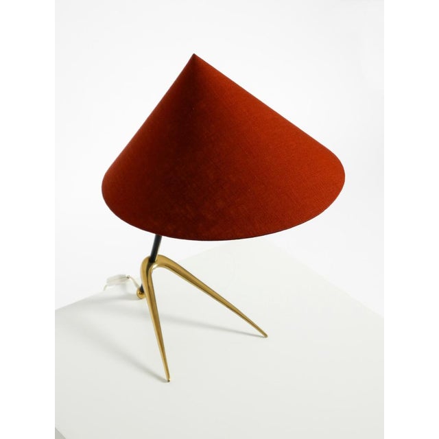 Large Mid-Century Modern Tripod Brass Table Lamp with Fabric Shade from Kalmar, 1950s For Sale - Image 9 of 18