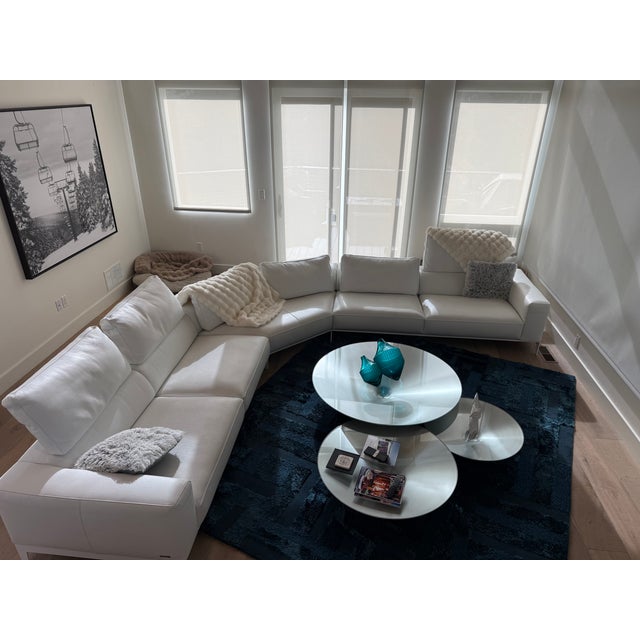Stunning Roche Bobois White Leather Sectional For Sale In Denver - Image 6 of 6
