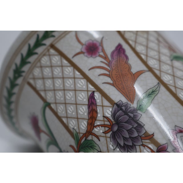 Chinese Porcelain Trumpet Vase With Floral Trellis Decoration & Raised White Accents For Sale - Image 16 of 18