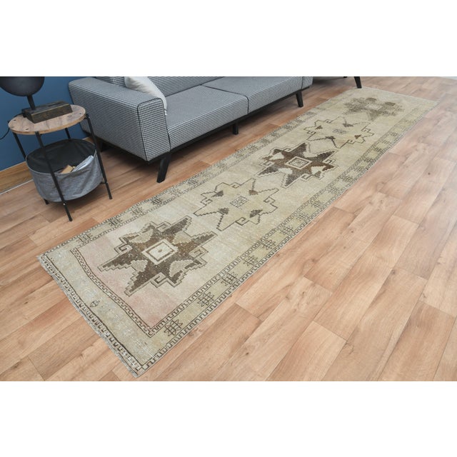 Turkish 1970s Vintage Turkish Handmade Wool Cotton Beige Runner Rug For Sale - Image 3 of 11