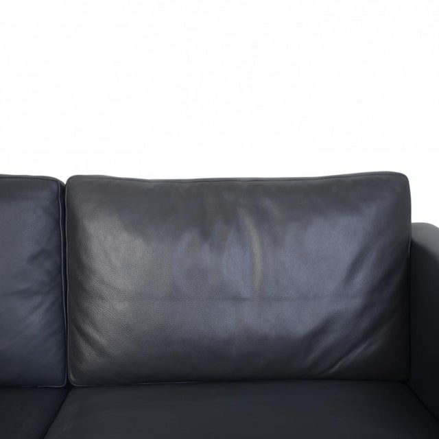 2000 - 2009 CH103 Two-Seater Sofa in Grey Leather by Hans Wegner, 2000s For Sale - Image 5 of 18