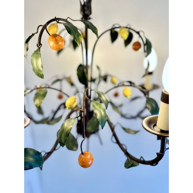French Tole 5-Light Chandelier with Lemons and Tangerines by J. P. Ryckaert, 1985-1995 For Sale - Image 13 of 15