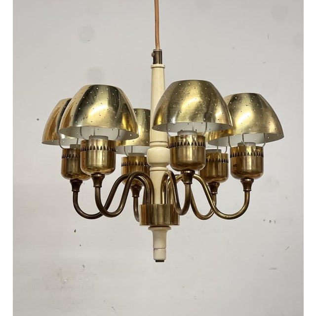 Wood T 526 Chandelier in Brass and Wood Markaryd by Hans-Agne Jakobsson for Hans-Agne Jakobsson Ab Markaryd, 1960s For Sale - Image 7 of 12