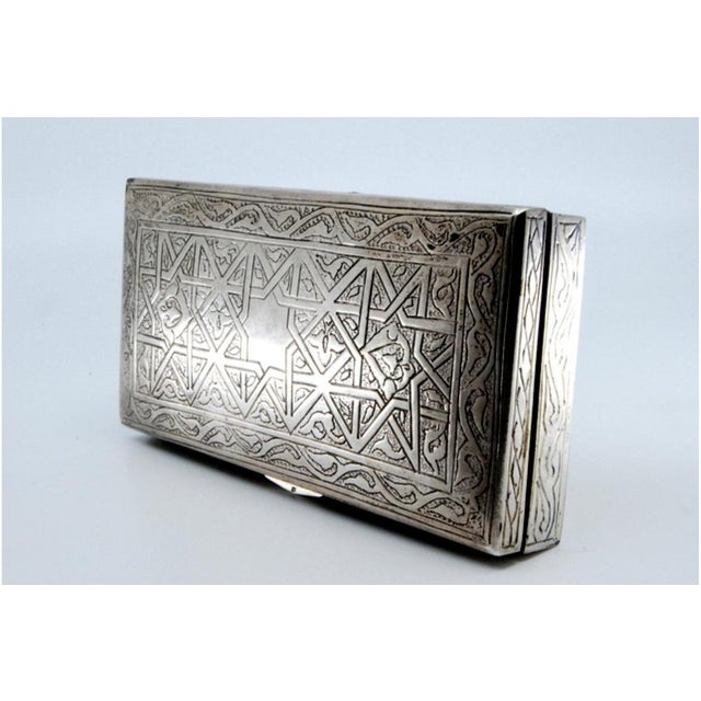 Silver Smooth Silver Snuffbox with Wood-Lined Interior For Sale - Image 8 of 11