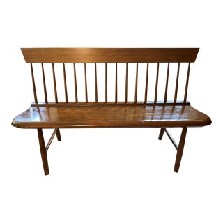 1990s Vintage Traditional American Spindle Bench For Sale