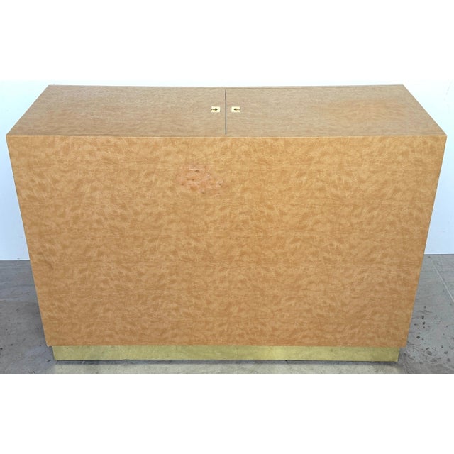 Mid 20th Century 1970s Embossed Leather Ostrich Expandable Dry Bar Cabinet, Style of Springer For Sale - Image 5 of 17