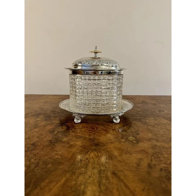 Wonderful quality antique Edwardian cut glass silver plated biscuit barrel, having a quality cut glass biscuit barrel with...