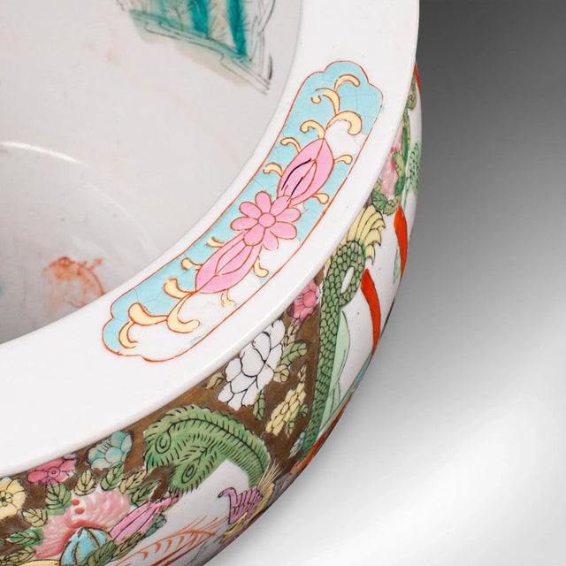 White 1950's Vintage Art Deco Ceramic Decorative Jardiniere For Sale - Image 8 of 10