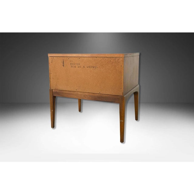 Lane Furniture 1960s Mid-Century Lane Rhythm Series Walnut Nightstand End Table For Sale - Image 4 of 9