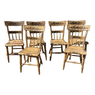 Antique Set of Six Federal Paint Decorated Plank Seat Windsor Chairs, Baltimore, Circa 1820s For Sale