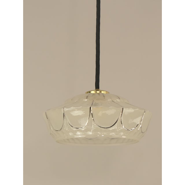 Art Deco Pendant Light, France, 1920s, in Very Good conditions. Designed 1920 to 1949 Up to 250V (Europe/UK Standard).The...