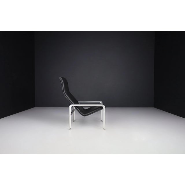 Italian Black Leather Lounge Chair by Matteo Grassi, 1970s For Sale - Image 9 of 10