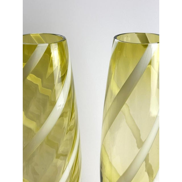 1960s Hand-Blown Glass Floor Vases, Italy, 1960s, Set of 2 For Sale - Image 5 of 10
