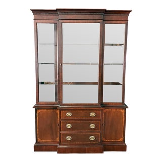 Late 20th Century Hickory Chair James River Plantation China Cabinet For Sale
