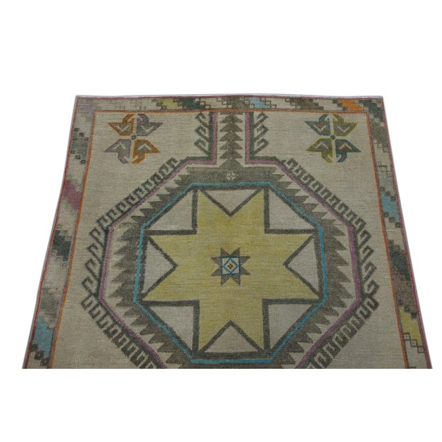 1960s Multicolor Geometric Design Handwoven Wool Vintage Turkish Oushak Runner 3'5" X 11'9" For Sale - Image 4 of 6