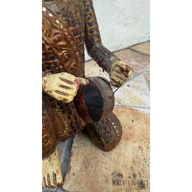 Early 20th Century Hand-Carved Chinese Wooden Figural Sculpture of Seated Musician With Tambourine-Style Instrument For Sale In Miami - Image 6 of 10