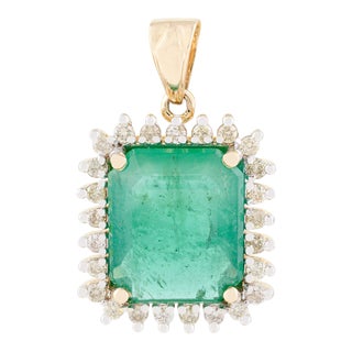 6.04 Cts Large Emerald & Halo Diamond Bold Pendant For Sale