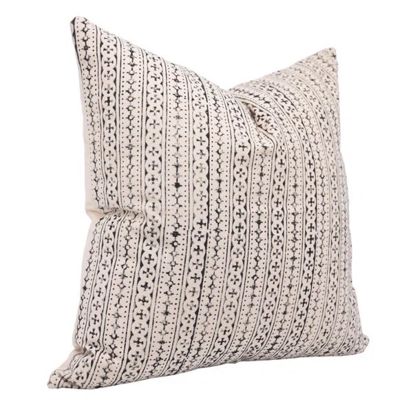 Add a touch of handcrafted sophistication to your home with Fabdivine’s Doji block print cushion cover. Made from duck...