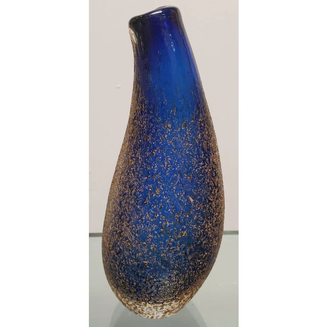 1960s Italian MCM Murano Allesandro Mandruzatto Studio Art Glass Ghiaccio Sommerso Bent Bottle Vase For Sale - Image 4 of 5