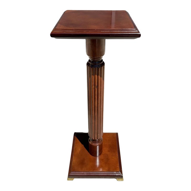 Late 20th Century Bombay Cherry Finish Pedestal Plant Stand For Sale