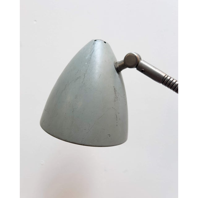 1950s Vintage Articulated Desk Lamp with Clamp Grey Metal, 1950s For Sale - Image 5 of 8